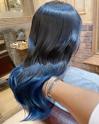 ダークブルー/カーテンバング/顔周りカット/エンドカラー