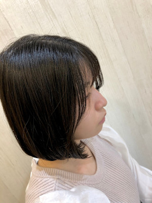 アンニュイ大人かわいい抜け感ボブ