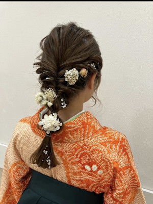 卒業式ヘアアレンジ編み込み編み下ろし