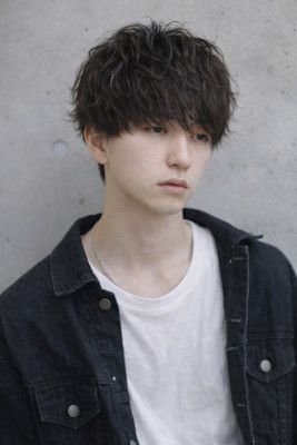 束感黒髪ナチュラル人気流行フェザーパーマ韓国風