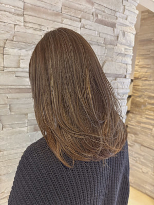 オリーブグレージュ　ハイライト　レイヤー