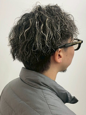 ハイライト 波巻きパーマ ブリーチ ツイストスパイラルパーマ