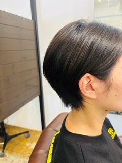 ショートヘア