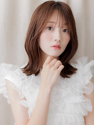 ローズブラウンクラゲヘアー外ハネウルフボブディ30代40代