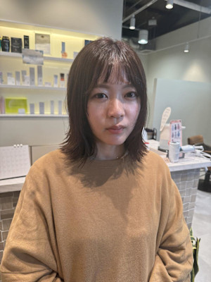 レイヤーボブ/ラベンダーベージュ/ブリーチなし