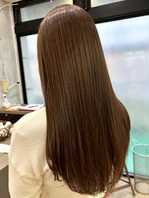 ベージュカラー 艶髪 髪質改善カラー ストレート ロング