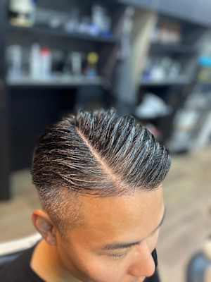 VERDE BARBER'S CLUB SHINBASHI