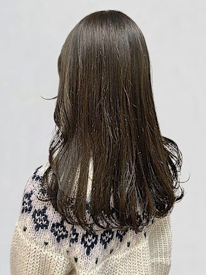 アッシュブラウン ロングレイヤー 透明感カラー 髪質改善 