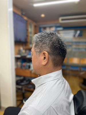 VERDE BARBER'S CLUB SHINBASHI