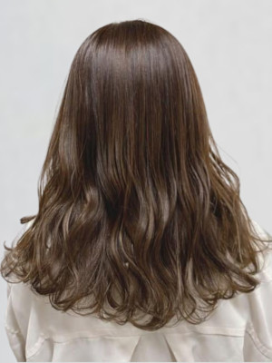 ロングレイヤー アッシュブラウン 透明感カラー コテ巻き