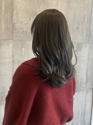 オリーブベージュ«ARCH Sayaka»