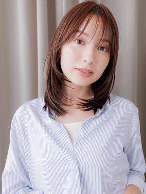 ダークブラウンワンホンレイヤーバタフライカット30代40代