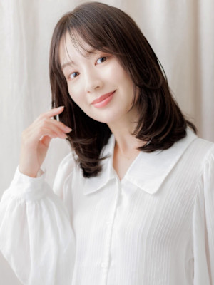 ダークアッシュ顔周りカット小顔ワンホンレイヤー30代40代