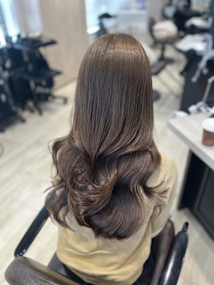 Mako ヘーゼルベージュ　ブリーチなし　透明感　銀座