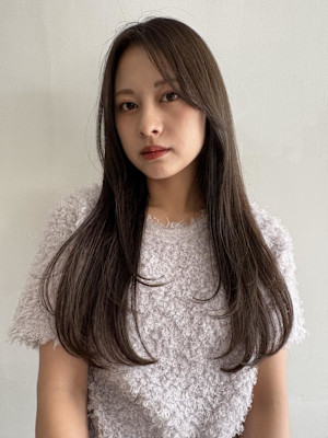 ロングのレイヤースタイル