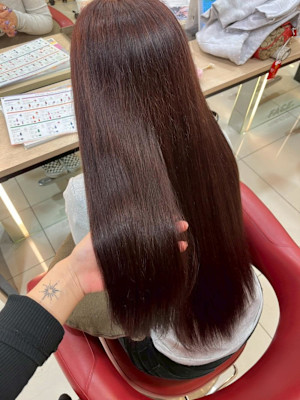 ボルドーブラウン