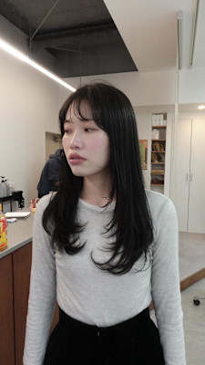 ロングレイヤーアッシュブラック艶髪髪質改善20代