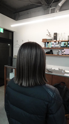 アンブレラカラー/シルバーグレージュ/ボブ/20代