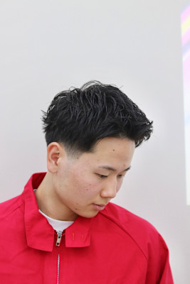 テーパーフェードスパイキーショート