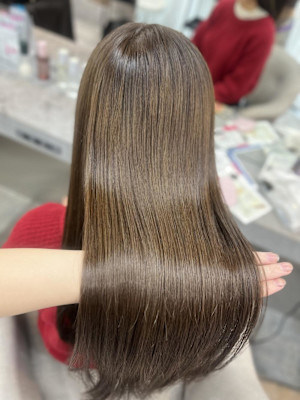 オリーブグレ／小顔に見せるヘア／ココアベージュ/黒髪カタログ