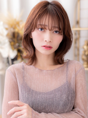 大人可愛いチェリーレッド外ハネくびれヘア　ドライパーマ