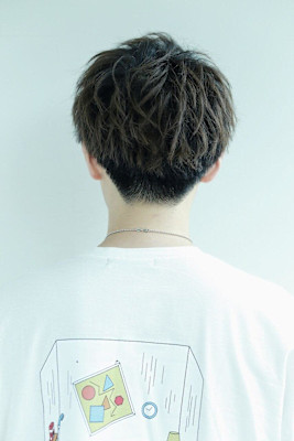 爽やかアップバング【 前下がり質感ツーブロック刈り上げ 】