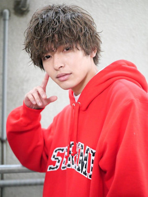 【ミニウルフ】波巻きパーマ