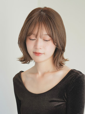 切りっぱなしショート・ボブ/絶壁解消/前髪あり/20代
