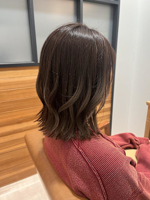 ミディアム×ラベージュ