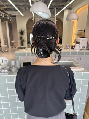 結婚式お呼ばれヘア/個性派ヘアセット/カチモリ/タイトシニヨ