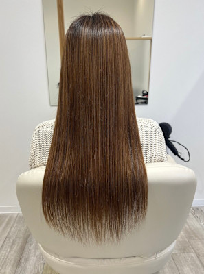 艶髪矯正ロングヘア