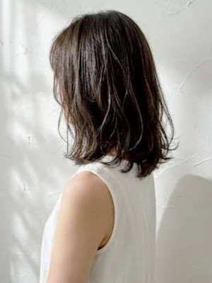 アッシュブラウン ミディアムレイヤー 髪質改善 レイヤー