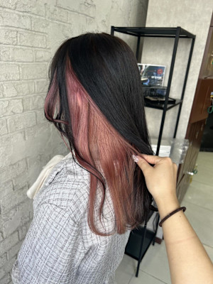 ブリーチインナーカラーピンクカラー池袋ブリーチ