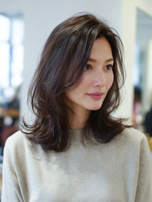 白髪ぼかし/大人くびれレイヤー/大人世代ミディ/透明感カラー