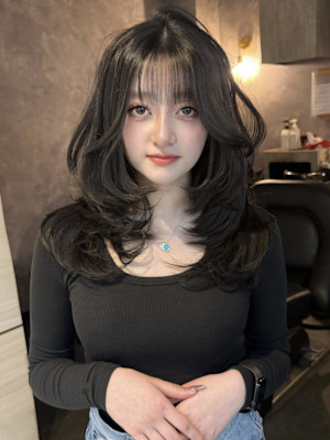 《巴結生》グレージュ/透明感カラー/レイヤーカット