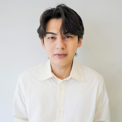 7:3分け リバース 毛流れ 韓国 黒髪