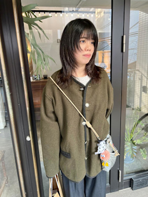 ミディアムレイヤー　レイヤーカット　ウルフ