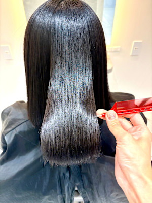 どんな明るさでもしっかりツヤツヤ！