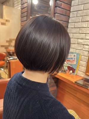 大人可愛い！丸みコンパクトボブ【048スタイル】