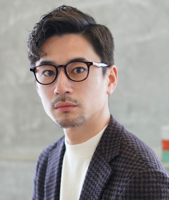 大人の色気を引き出すサイドパートパーマ