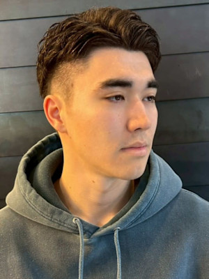 アップバング 刈り上げ ツーブロック メンズカット 30代