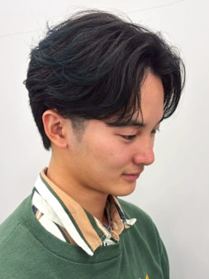 ツーブロックマッシュ センターパート フェザーパーマ