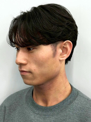 ニュアンスパーマ ツーブロック ビジネスパーマ 黒髪