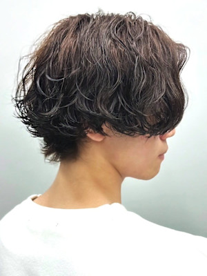 メンズパーマ ミディアム 束感パーマ カジュアル 20代