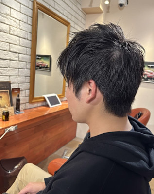 清潔感抜群！スマートなツーブロックショート【054スタイル】