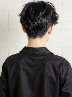 黒髪アップバング刈り上げセンターパートp1　ダークブルー