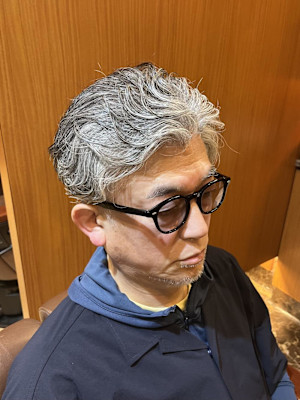 日本橋室町　日本橋　ウェーブパーマ　50代男性ヘア