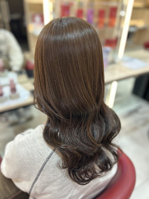 くすみ透け感ベージュ