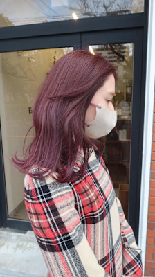ミディアムレイヤー/暖色/ワインレッド/ピンク/20代