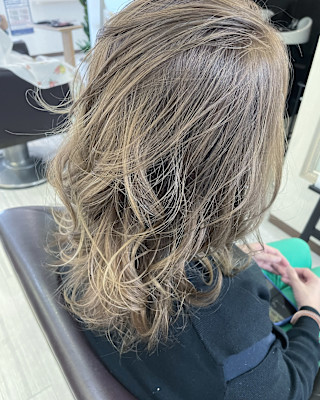 美容室oveR（オーバー）×スタイル